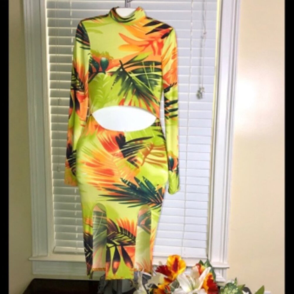 *NEW* TROPICAL PRINT MULTI COLORED PRINT SEXY DRESS 🌴 🏝 🐠 👗